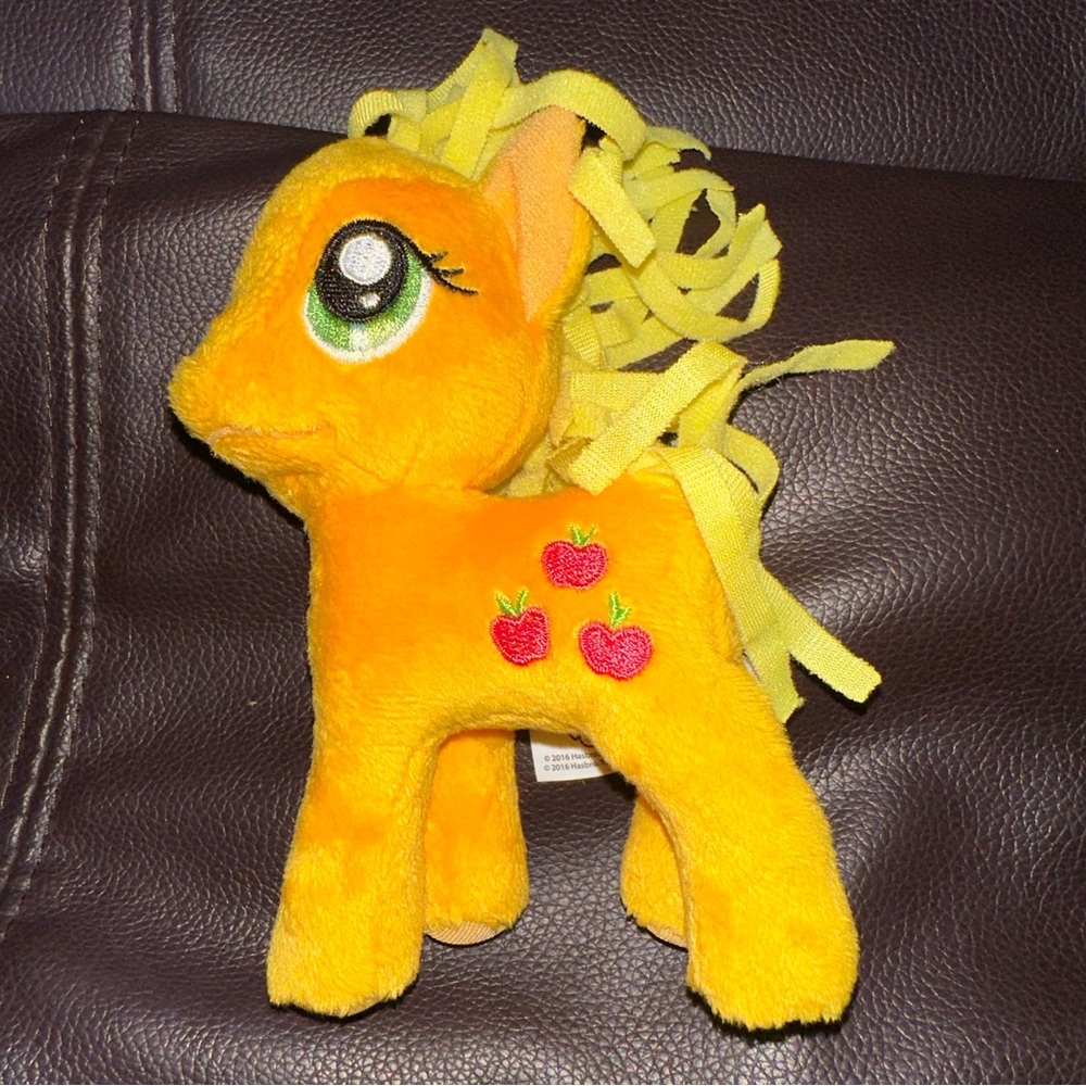 NWT 6" plush My Little Pony Friendship is Magic APPLEJACK Apple Jack MLP yellow